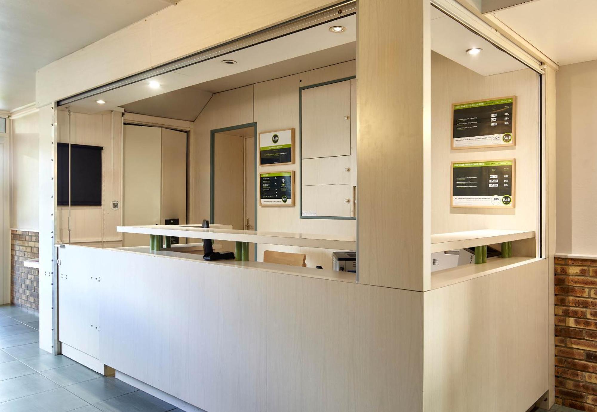 B&B Hotel Saclay Εξωτερικό φωτογραφία
