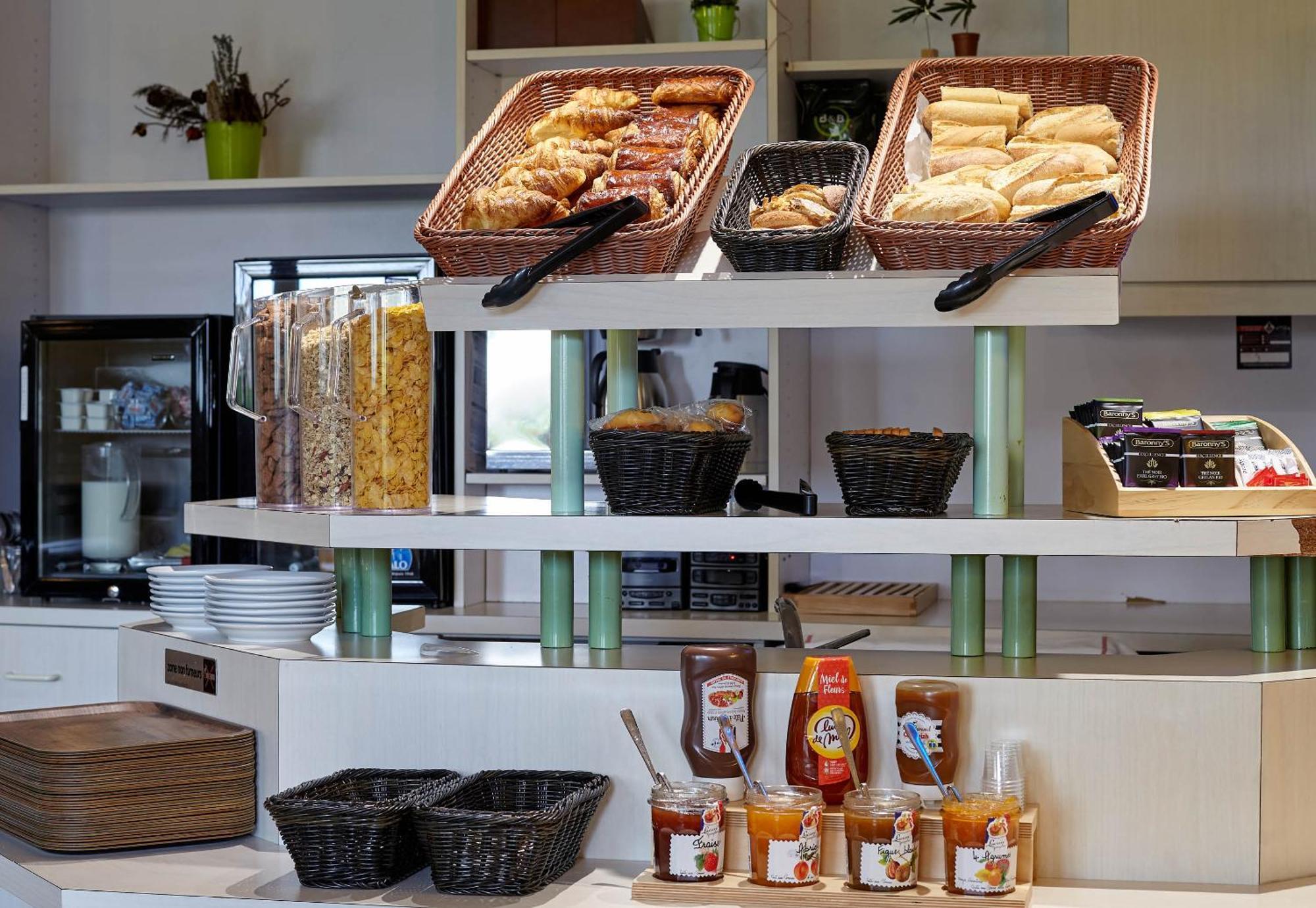 B&B Hotel Saclay Εξωτερικό φωτογραφία